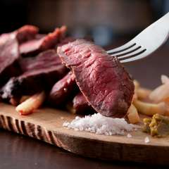 のコースの為だけに普段は入荷しないお肉をご用意致します！特別な日にはこちらをどうぞ！
