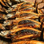 なかめのてっぺん自慢の炉端焼は必食！
福井県若狭地方の郷土料理「浜焼き鯖」を再現しました。
ふっくら焼いた脂の乗った鯖を生姜醤油でどうぞ！ふっくら焼いた脂の乗った鯖を生姜醤油でどうぞ！