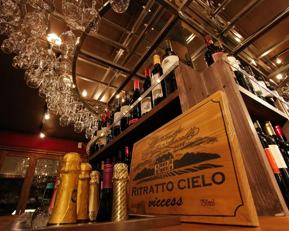 オシャレな空間で楽しいひと時を