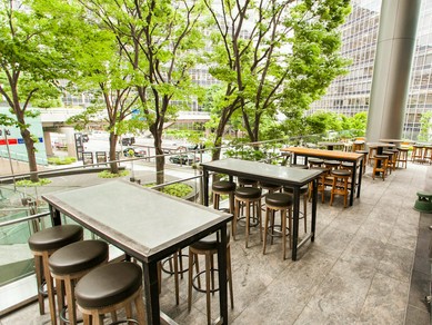 赤坂のテラス席があるレストラン カフェ ヒトサラ 赤坂のテラス席があるレストラン カフェ ヒトサラ