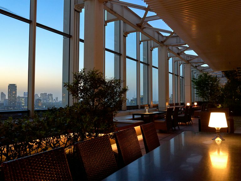 東京の街並みを一望できるBBQレストラン