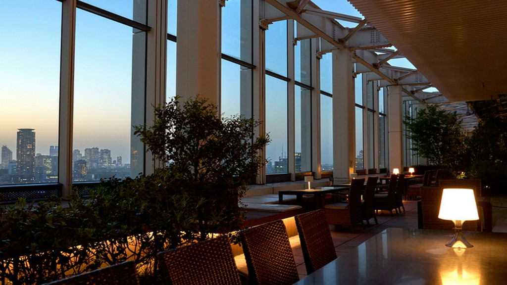 東京の街並みを一望できるBBQレストラン