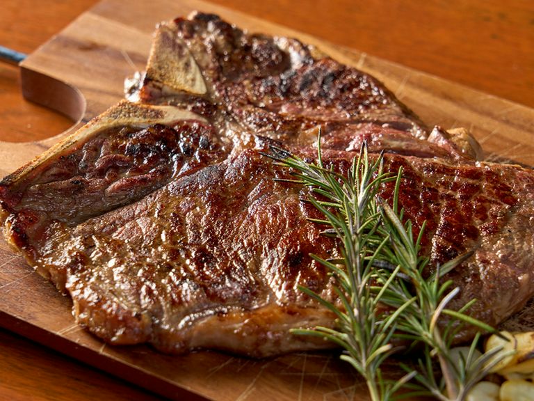 豪華食材をラインナップしたプレミアムなBBQプラン『STEAK & LOBSTER BBQ コース』