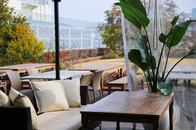 テラス席がある