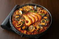 イイダコやエビ・ムール貝などの海鮮を
たっぷりの豆もやしと炒めました。
海鮮の旨味とピリ辛ダレが絶妙にマッチ！

【追加】あさり・ムール貝・イカ 550円/海老(1尾) 230円/イイダコ 680円/等