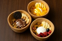 水分を切ったなめらかなクリーミー食感。濃厚な味わい。
・ベリーベリー 880円
・トロピカル 950円
・オレオチョコ 950円