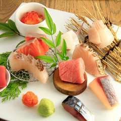 長浜港から鮮度が抜群な魚をご提供！特に刺身は定評があります！