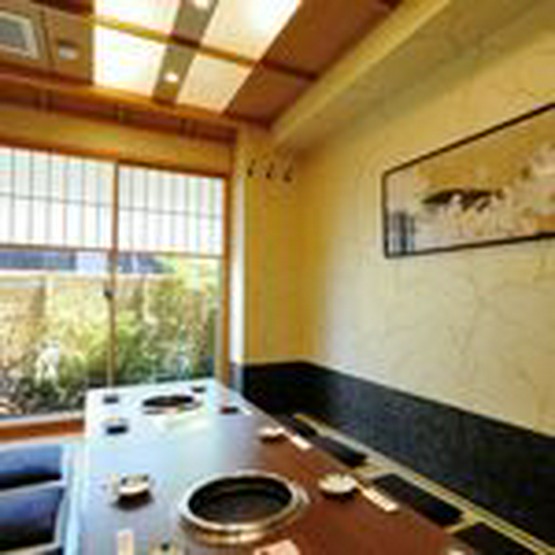 黒べこ屋 梅田店 梅田 大阪駅 焼肉 のグルメ情報 ヒトサラ