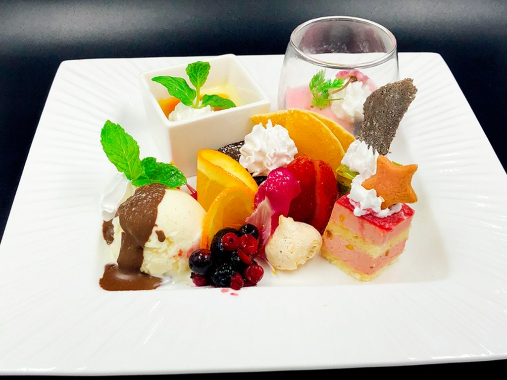 記念日、お誕生日の方にはデザートプレートプレゼント