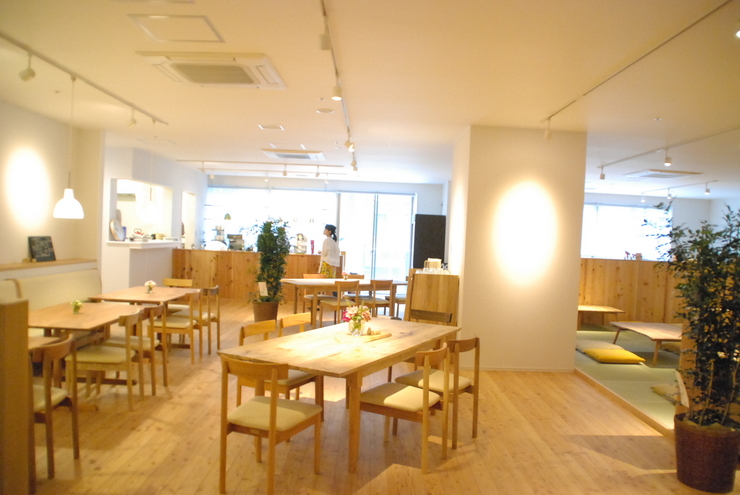 子育てカフェ Aona 調布 ファミリーレストラン ヒトサラ