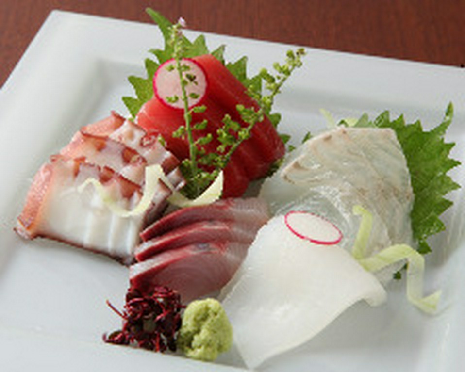 お刺身盛り合わせ