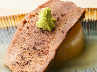 海鮮お刺身＆豚骨おでん、明太もつ鍋など3,300円で食べ飲み放題