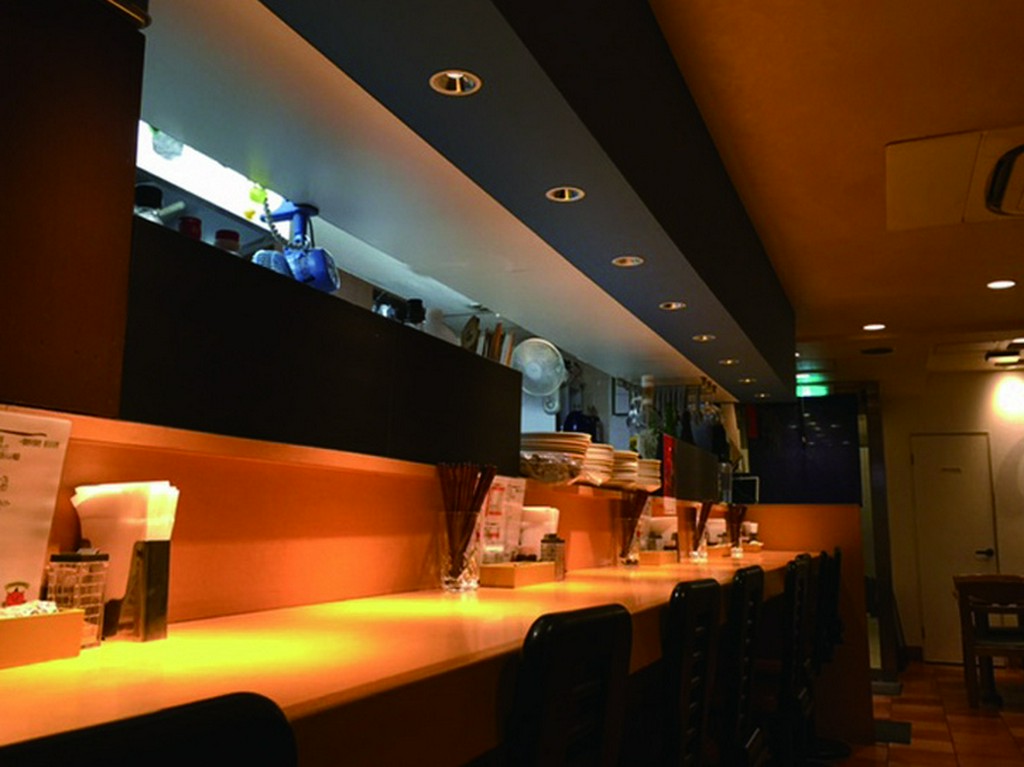 食事でもお酒でも、一人でフラッと訪れやすい