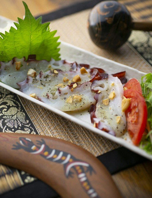 北海ダコのカルパッチョ　～バジルソース～