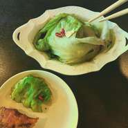 自家製濃厚さっぱりオイスターソースあえ
香港での野菜の食べ方に感動しterrace38風にアレンジしました。
1玉 ￥550　1/2玉 ￥420