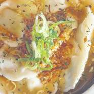 自家製のタマゴ餡をかけて食べ応えのある一品。
食欲があまりない時にもオススメ☺︎
お家で温め直しOK!