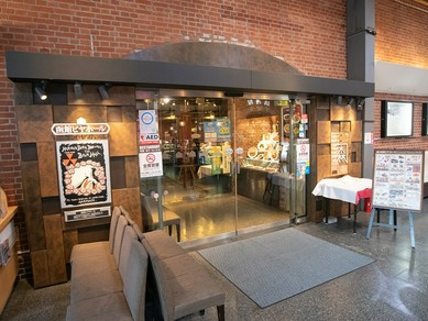 店に入る前からテンションアップ！今日は何を食べようかな