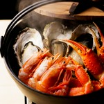 【お刺身の升盛り・サーモン・かつお】全130品が食べ飲み放題!牡蠣と海鮮のいろり蒸しも!