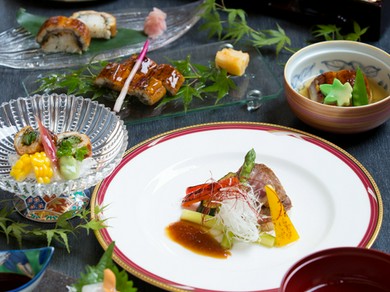 料理長の特製料理と心をこめたおもてなし