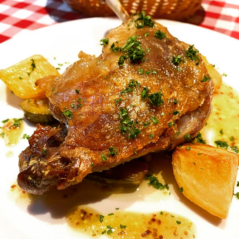 フランス産鴨のコンフィ