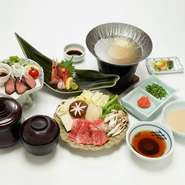 前沢牛しゃぶしゃぶ又はすきやき、前沢牛ロースト、御造り、御飯、香物、味噌汁
※御飯は白米・五穀米よりお選びいただけます
