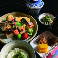 旬の食材から栄養補給を（茶碗蒸し付き）
あっさりした和食ランチをご希望の方へおすすめです。
当店自慢の味をお楽しみください。
※写真はイメージです。