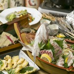 【昼飲み】各種ご宴会に一番人気！明石名物の鯛・蛸・穴子をふんだんに使ったお店一押しコースです。


