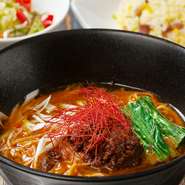 痺れマー活女子ご用達！本格中華　麻辣担々麺