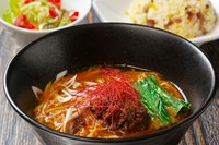 中国花椒の山椒の痺れ『麻』と唐辛子の辛さ『辣』、ダブルのヒリヒリ感が口に広がりヤミツキに！