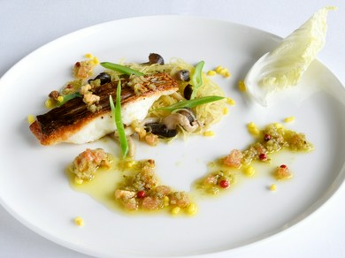 メインディッシュ　真鯛のポワレ  プリフィクスランチ「ブリエ」