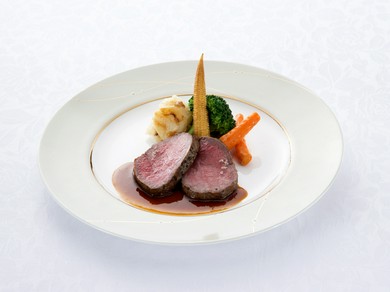 お肉がメインのコース料理