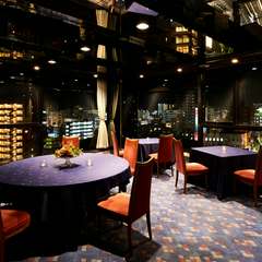 夜景を望むロケーション