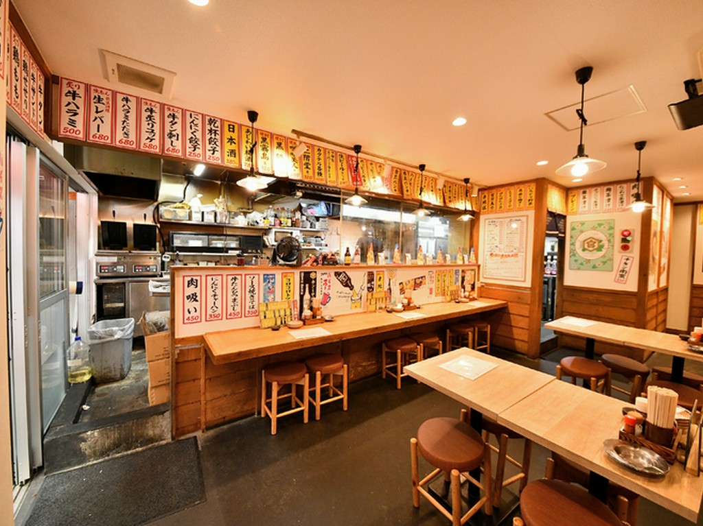 テーブル席＆カウンター席