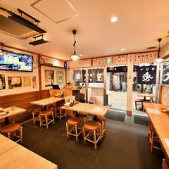 テーブル席でワイワイ！