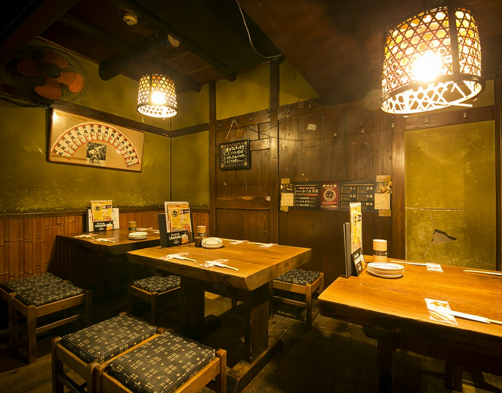 昭和の懐かしい雰囲気を味わえる店内♪