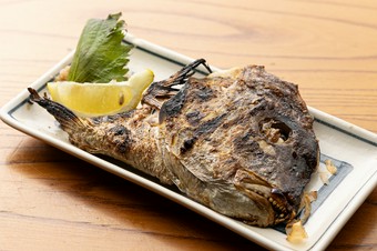 活ホタテ貝のバター焼