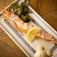 大きいエビの塩焼きです。プリプリでウマい！