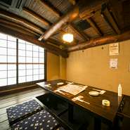 古民家風の個室をご用意。
換気をしつつ周りを気にせずお食事をお楽しみいただけます。