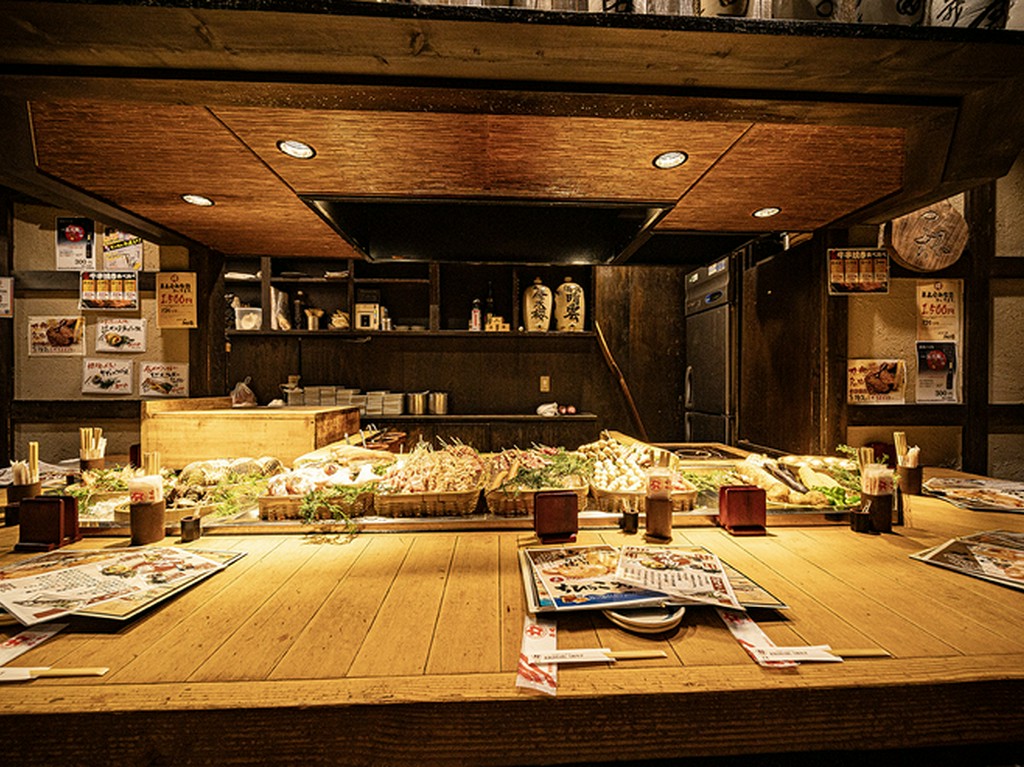 職人技で焼き上げる炉端焼き！