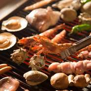 	
※ドリンクはグラス交換制でお願いします。 食べ残し、飲み残しは別料金いただきます。 一部食べ放題除外品御座います。 120分制（L.O.30分前）
※キャンセルは3日前、人数の増減は、前日までにお願いします。期日を過ぎますと60％のキャンセル代を頂きます。当日のキャンセル代は、100％いただきます。
※写真はイメージです。仕入れ状況により実際には異なる場合がございます。