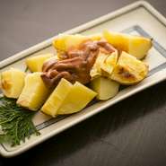 じゃがバター塩辛のせ