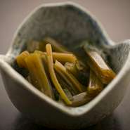 葉わさびの醤油漬け