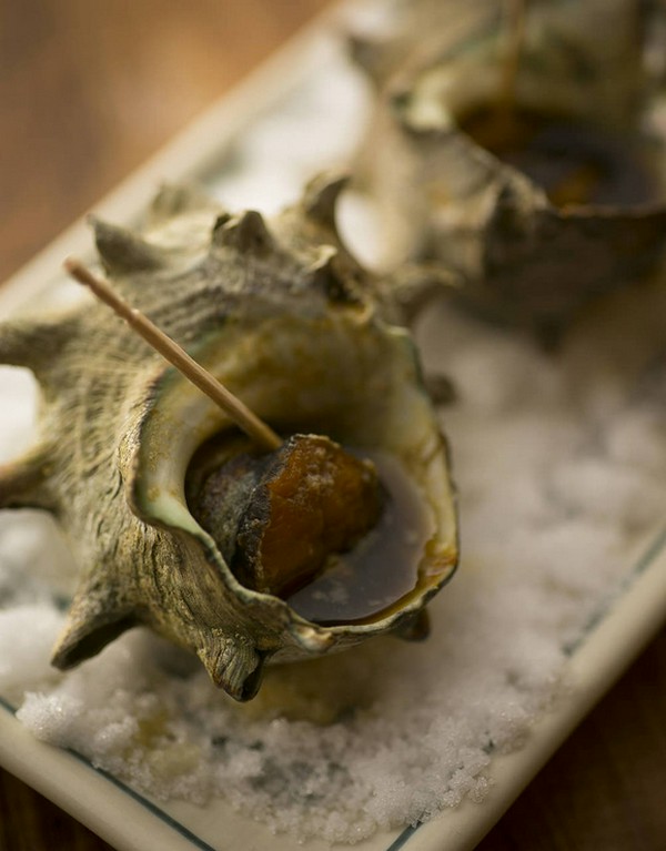 サザエのつぼ焼き