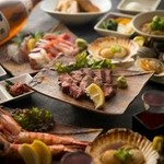 豪華素材をふんだんに盛り込んだプレミアムコース！海鮮もお肉も、厳選したオススメ食材を使用。