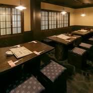 ほっこり落ち着く和の空間。会社帰りに・お買い物帰りに、気軽にご利用いただけるテーブル席です。