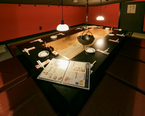 【3階】屋根裏囲炉裏（9名様まで)