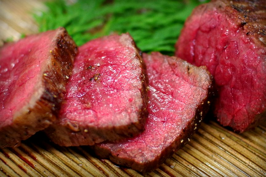 黒毛和牛ヒレ肉の炭火焼き