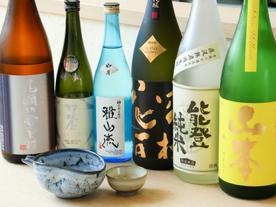福井県のみならず県外の貴重な限定品のお酒も取り揃えております