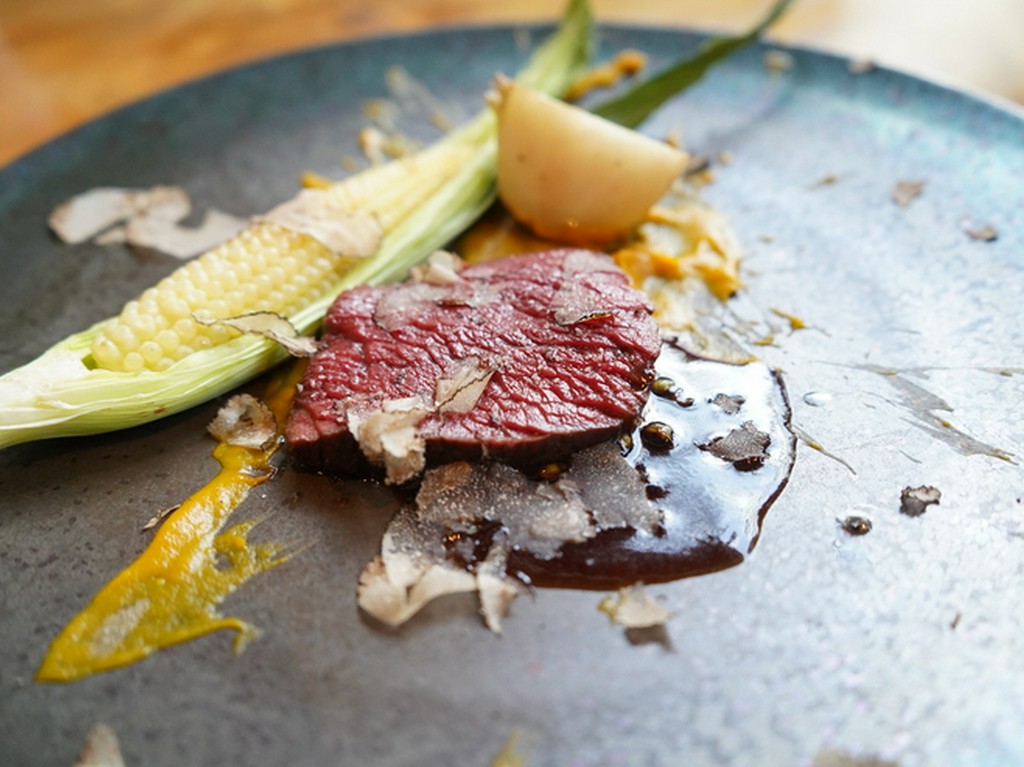 新シェフ能島が織りなす、日本の食材と食文化を感じるスペシャルコース　肉料理と魚料理の両方を楽しめます