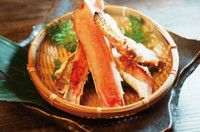 ・水蛸の炙り850円
・天使の海老(1尾)600円
・北海道産帆立貝柱(1個)800円
・タラバ蟹(1皿)8000円